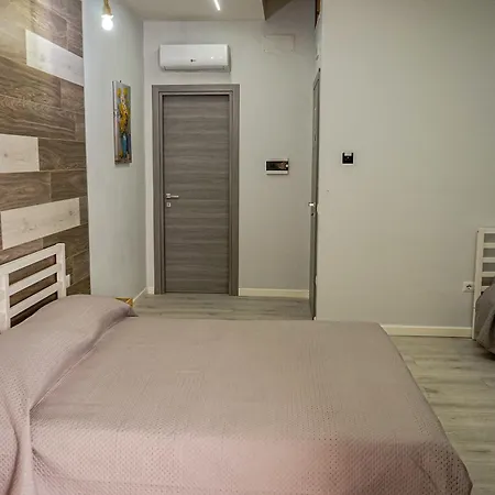 Gimondo's House Bed & Breakfast 3*