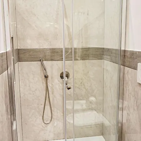 Gimondo's House Bed & Breakfast